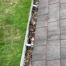 Top-notch-gutter-cleaning-job-in-Sewickley-PA 0